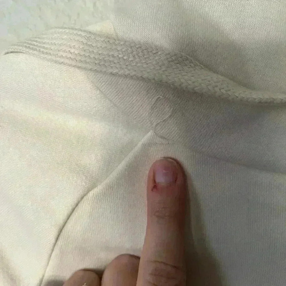 Taylor Swift The Eras Tour White Sweatshirt With Hood Women’s Size M - Picture 11 of 15